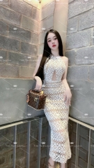 Đầm Ren Body Dài Yếm Khoét Ngực Hở Lưng
