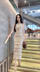 Đầm Ren Body Dài Yếm Khoét Ngực Hở Lưng