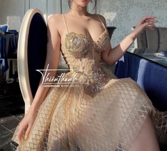 Đầm TK Ngắn Hai Dây Xoè Vàng Ánh Kim Đính Đá