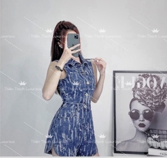 Jumpsuit Jean Sát Nách Cổ Sơ Mi