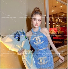 Set QCCC Chanel Ngắn Áo Cổ Yếm Mix Chân Váy Vẩy Cá Đính Đá