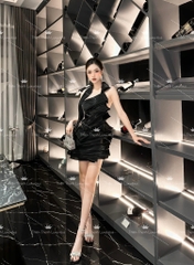 Đầm TK Ngắn Tơ Xếp Tầng Dây Đá