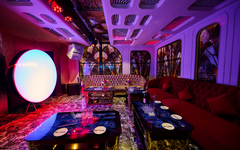 90s House - 90 Lê Thị Riêng Quận 1