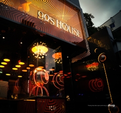 90s House - 90 Lê Thị Riêng Quận 1