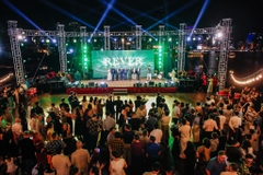 Du Thuyền Sài Gòn REVER Cruises - 5 Nguyễn Tất Thành