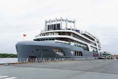 Du Thuyền Sài Gòn REVER Cruises - 5 Nguyễn Tất Thành