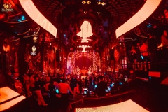 Empire Club – 8 Nguyễn Văn Tráng, Quận 1