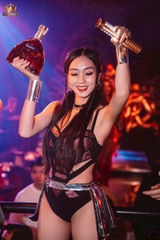 Empire Club – 8 Nguyễn Văn Tráng, Quận 1