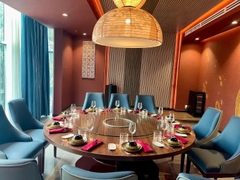 Hạc Cầm Restaurant - 561 Trần Hưng Đạo