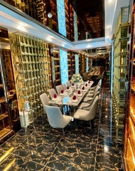 Hầm Rượu Vang 303 Phạm Văn Đồng Gò Vấp