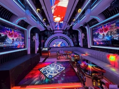 Karaoke Golden Bell - 750 Nguyễn Văn Quá, Quận 12