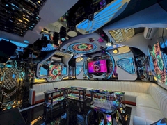 Karaoke Golden Bell - 750 Nguyễn Văn Quá, Quận 12