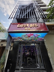 Karaoke Queen Bee KTV 115 Nguyễn Văn Cừ