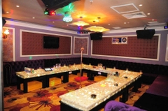Karaoke BOSS Restaurant & KTV - KDC Trung Sơn Bình Chánh