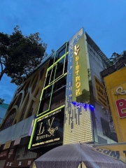 Karaoke L.V BISTRO - 214 Lê Hồng Phong, Quận 5