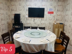 Hồng Phong 雄峯 - 305 Âu Cơ, Quận Tân Phú