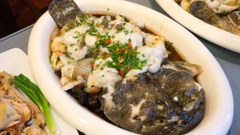 Quế Tương Lầu 桂湘楼 - 211 Hoàng Sa, Quận 1