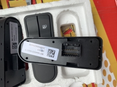Cụm công tắc lên xuống kính điện R A7 - T7H 2014-2024