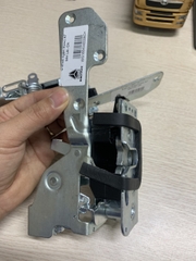 Ổ khóa ngậm Howo A7 T7H bên lái
