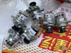 Bơm tay nhiên liệu động cơ Man Sitrak ( MC07, MC11, T5G, T7H )