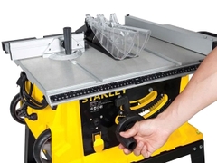 Máy cưa bàn 1800W Stanley SST1801