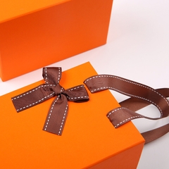 Hộp Xách Nước Hoa Kiểu Túi Xách 17*12*7.5cm