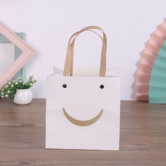 Túi giấy Cao Cấp Hình Mặt Cười Tạo Cảm Xúc Cho Khách Hàng 3 kích thước 10, 12, 15 cm