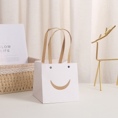 Túi giấy Cao Cấp Hình Mặt Cười Tạo Cảm Xúc Cho Khách Hàng 3 kích thước 10, 12, 15 cm