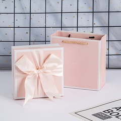 Combo Hộp quà màu Hồng Pastel - Kèm rơm + hoa - size 29x22x9
