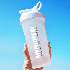 Bình nước tập Gym Bình lắc Shaker thể thao 700ml