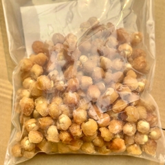 Long Nhãn Ôm Hạt Sen