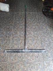 Bàn gạt sơn lưỡi cao su 75cm. Bàn gạt sơn thi công sân thể thao, sân tennis. Dụng cụ thi công sơn epoxy, nova, kova.