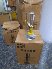 Kích chân gạch 500gam - Kích 3 trụ vàng