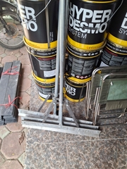 Bàn gạt sơn lưỡi cao su 80cm. Bàn gạt sơn thi công sân thể thao, sân tennis. Dụng cụ thi công sơn epoxy, nova, kova.