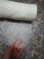 Lưới thủy tinh 2x2, tỉ trọng 80g/m², cuộn 1x50m Mềm - Lưới thủy tinh gia cường chống thấm - Lưới mềm không xô sợi