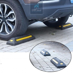 Chặn lùi PVC 550x155x90mm. Kích thước dài 550mm x rộng 155mm x cao 90mm SDTL