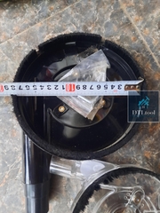 Chụp hút bụi lắp máy mài cầm tay D150mm. Ngăn bụi khi thi công mài, có khay tháo lắp khi mài góc chân tường