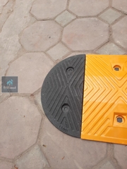 Đầu gờ giảm tốc 350x170x40mm lắp cho gờ 1000x350x40mm KK100T