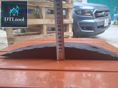Đầu gờ giảm tốc 350x175x40mm dùng Gờ giảm tốc cao su 1000x350x40mm (DxRxC). Model ADTL
