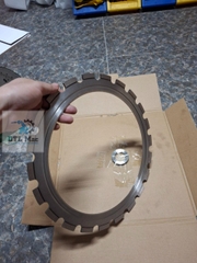 Máy cắt bê tông cầm tay. Cưa vòng bê tông, tường. Model D370 công suất 8800W