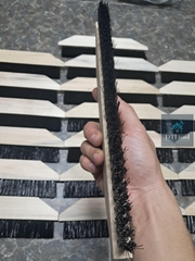 Dụng cụ thi công gạt keo 30cm. Thi công màng chống thấm 3 lớp PPE, PPP, PE, gạt hồ dầu chống thấm