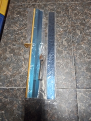 Bàn cào thép dài 56cm + 1 Lược răng cưa 5mm. Thi công sơn Epoxy, chống thấm polyurethane, vữa tự san phẳng