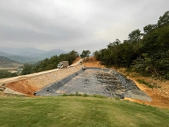 Màng HDPE 1mm 4x50m. Bạt lót ao, hồ, bãi rác, bể xử lý nước thải, hầm biogas và các công trình xây dựng