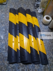 Gờ Giảm Tốc Cao Su 1000x100x20mm SDTL | Gờ Giảm Tốc Xe Máy Sọc Chéo
