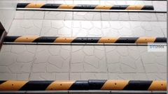 Gờ Giảm Tốc Cao Su 1000x100x20mm SDTL | Gờ Giảm Tốc Xe Máy Sọc Chéo