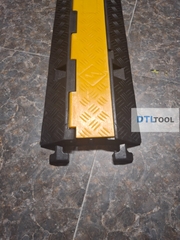 Gờ Luồn Dây Điện Cao Su 1000x250x40mm SDTL | Gờ Bảo Vệ Cáp 2 Rãnh 30x30mm Có Nắp Mở Nhựa