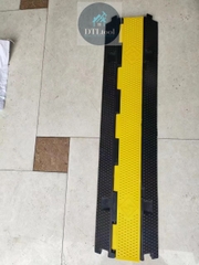 Gờ luồn ống, gờ cao su đi dây điện 2 Rãnh 30x30mm. Gờ KT 1000x250x40mm. Đi đường dây ở sự kiện, hội trường