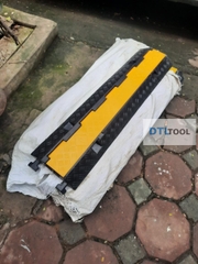 Gờ Luồn Dây Điện Cao Su 1000x250x40mm SDTL | Gờ Bảo Vệ Cáp 2 Rãnh 30x30mm Có Nắp Mở Nhựa