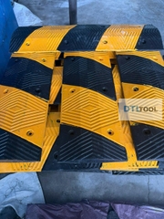 Gờ Giảm Tốc Cao Su 1000x300x40mm SDTL | Gờ Giảm Tốc Chịu Tải Đến 70 Tấn