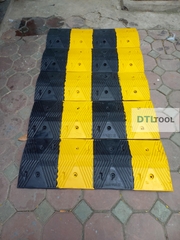Gờ Giảm Tốc Cao Su 1000x350x40mm SDTL | Có Rãnh Luồn Ống, Đi Dây 31x25mm